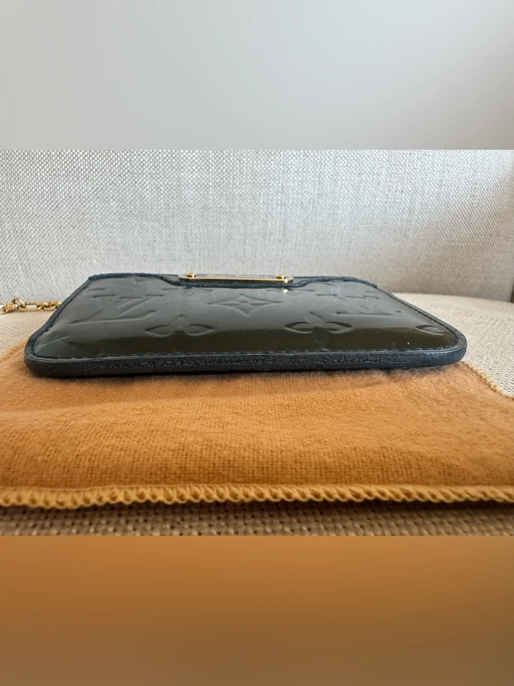 Louis Vuitton Dark Green Vernis Monogram Key Cles with Gold Hardware